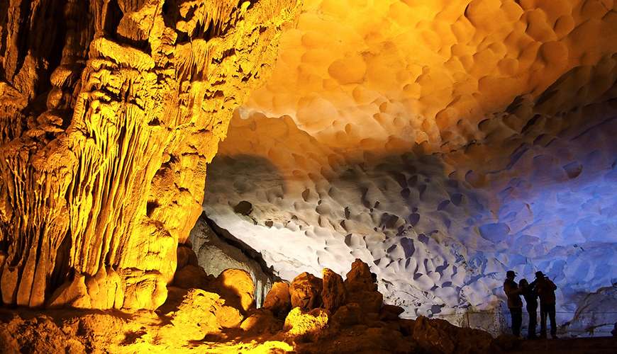 Thien Cung Cave