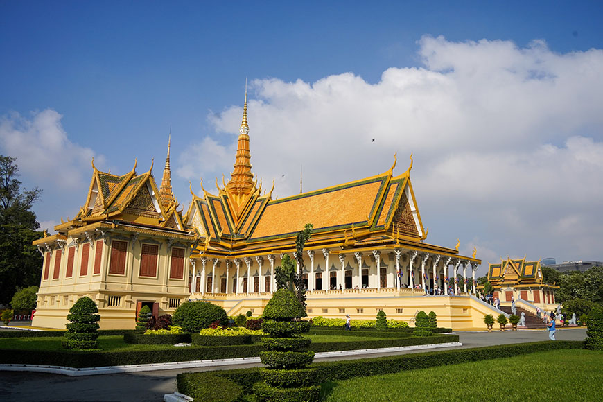 Royal Palace - Silver Pagoda - Phnom Penh silver-pagoda