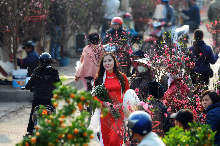 women-ao-dai